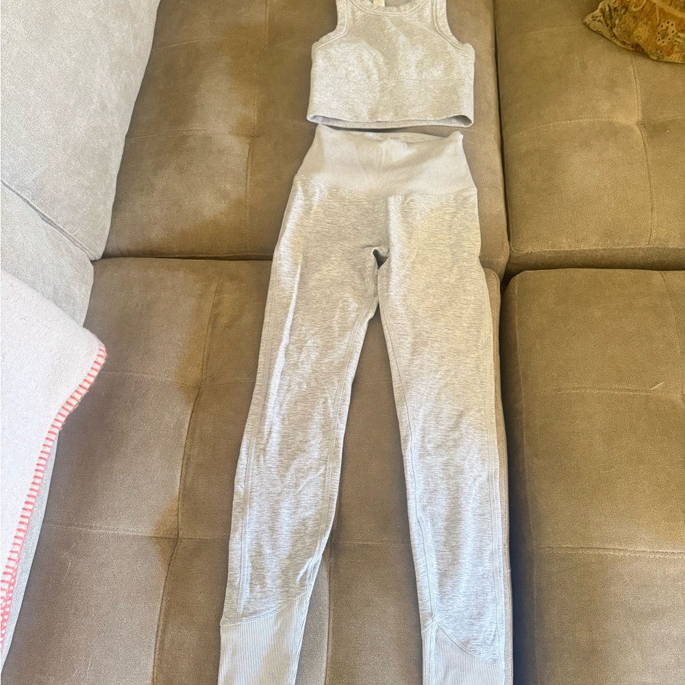 ALO Yoga Set - High-Waist Alosoft Lounge Legging and High Neck tank
